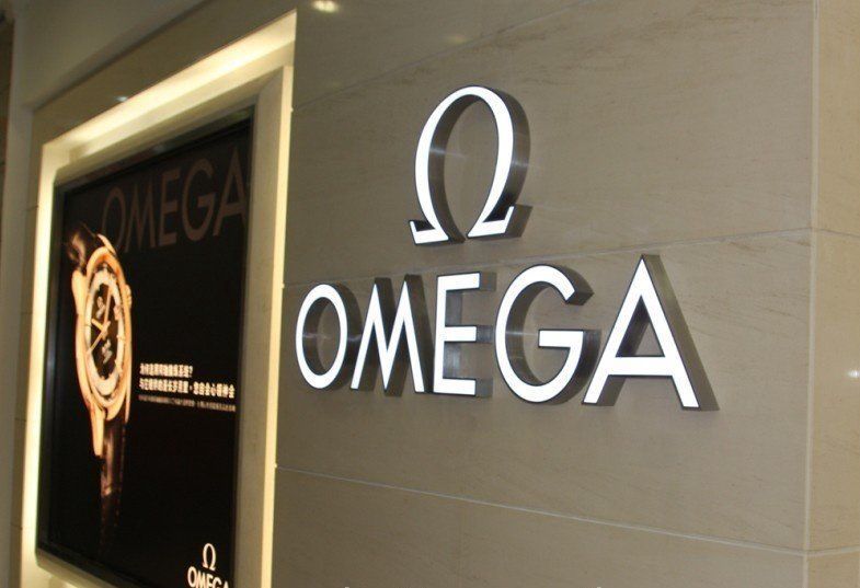 Металлическая вывеска объемные буквы с лицевой подсветкой
