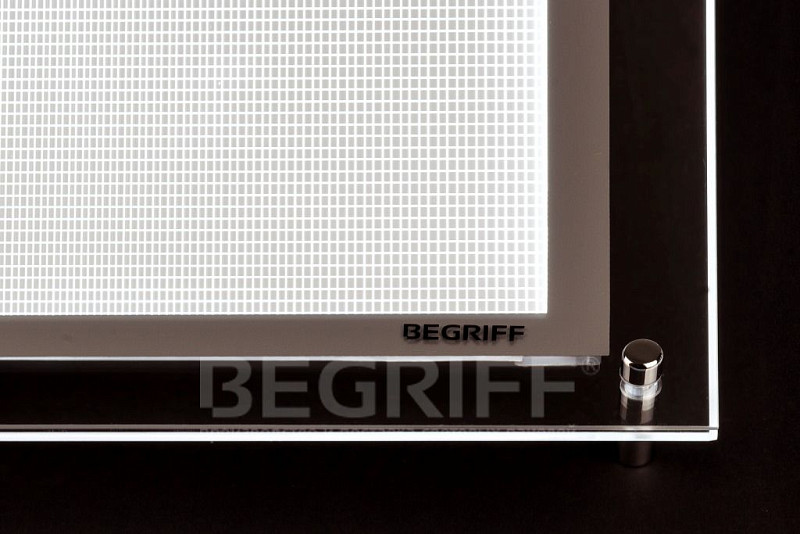 Световая панель BEGRIFF Crystal односторонняя настенная